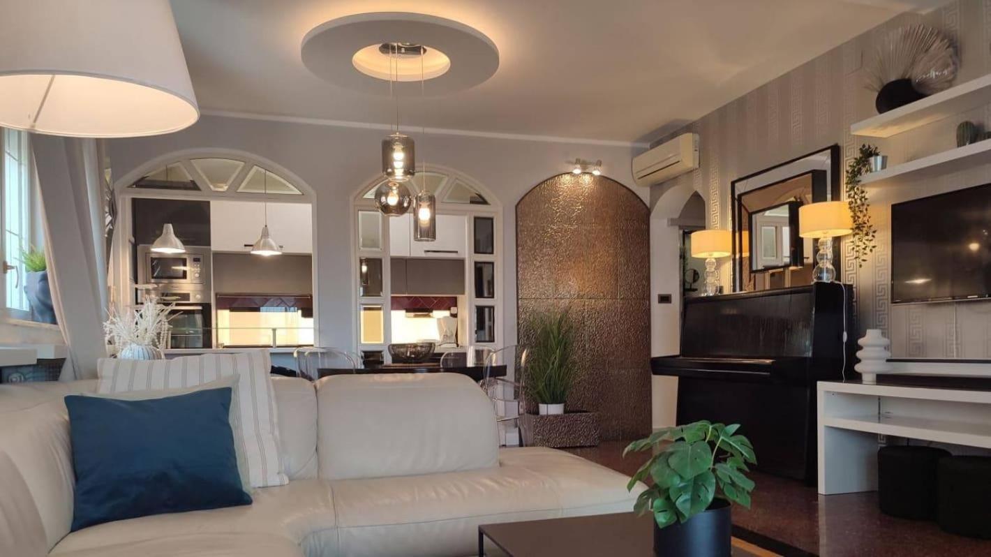 Family Friendly Apartments With A Swimming Pool Lovran, Opatija - 14178 Room photo